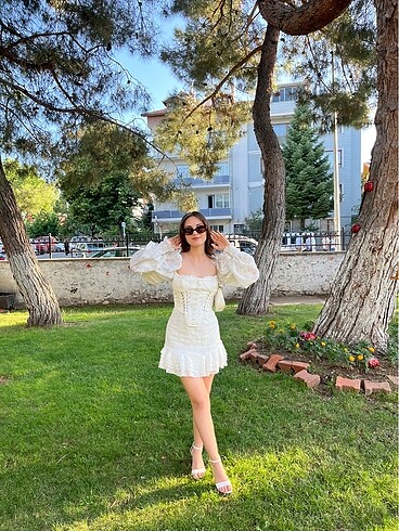 Sagaza beyaz elbise