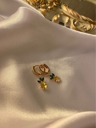ANANAS GOLD SIRA TAŞLI KÜPE
