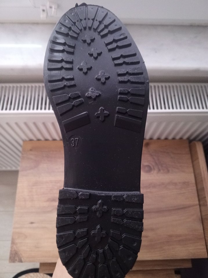 Siyah Kapitone Yağmur Çizmesi - Görsel 5