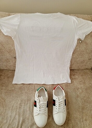 38 Beden beyaz Renk Spor Ayakkabı ve Tişört