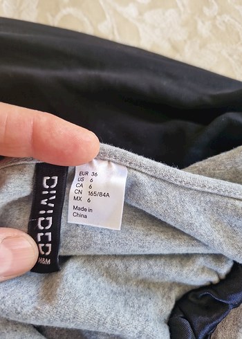 Gri Siyah Uzun Kolsuz şifon  Elbise - Görsel 3