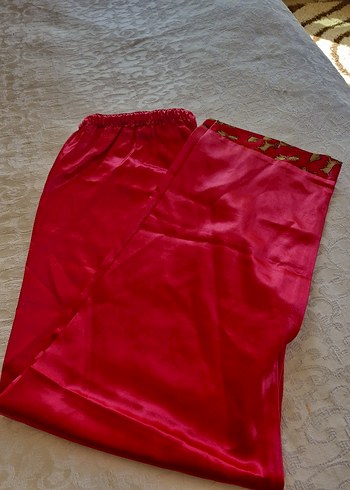 Kadın Vintage Kırmızı Uzun Kollu Pijama Üstü ve alt - Görsel 4