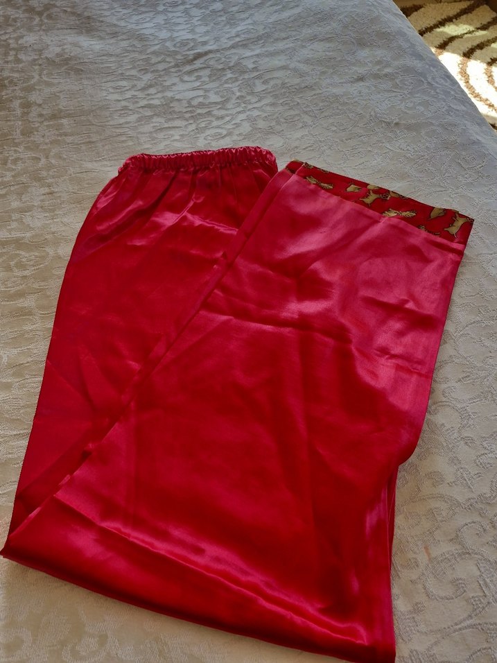 Kadın Vintage Kırmızı Uzun Kollu Pijama Üstü ve alt - Görsel 4