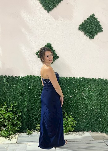 Diğer Parlak Lacivert Drapeli Uzun Abiye Elbise