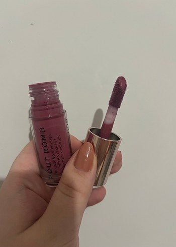 Revolution pout bomb - Görsel 2