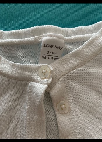 LCW Kız Çocuk Beyaz Örgü Hırka - Görsel 2