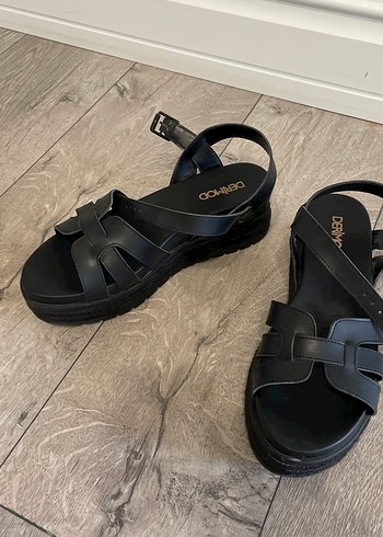 39 Beden DERIMOD Siyah Platform Topuklu Kadın Sandalet