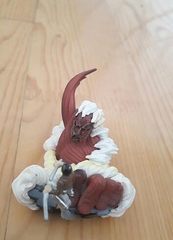 Titan figür