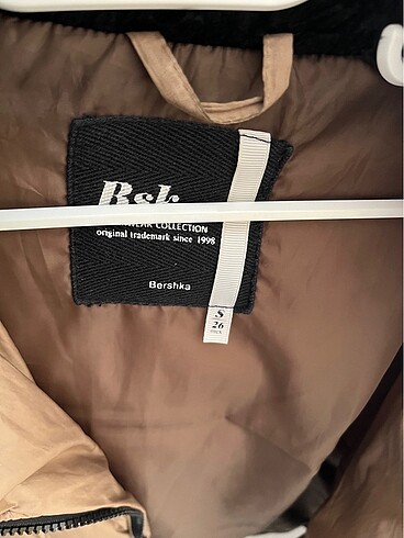 Bershka Mont kaban
