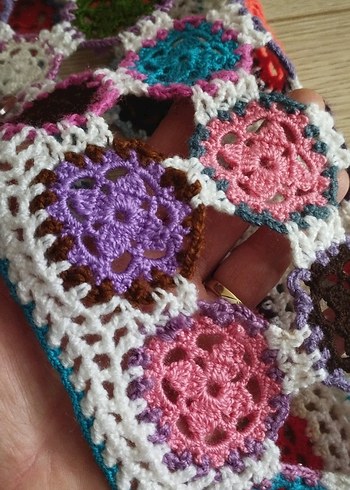 Renkli Puantiyeli Bohem Örgü Yelek - Görsel 7