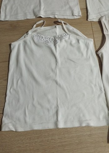 Beyaz ve pastel renklerde çocuk atletleri - Görsel 2