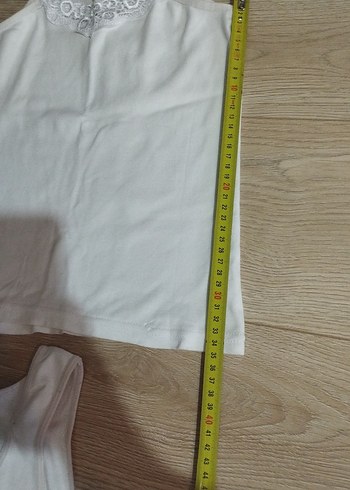 Beyaz ve pastel renklerde çocuk atletleri - Görsel 7