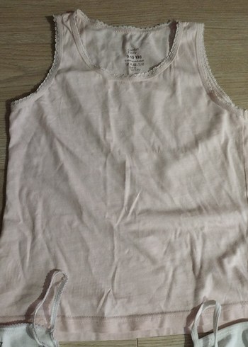 Beyaz ve pastel renklerde çocuk atletleri - Görsel 6