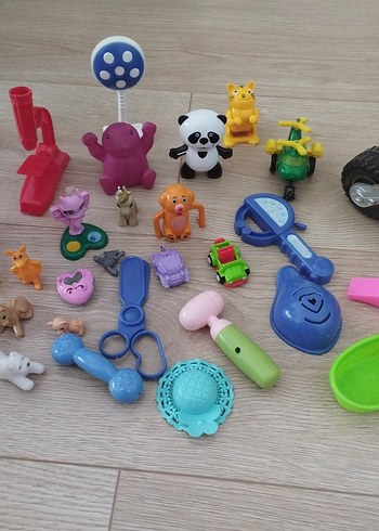 Renkli Mini Aksiyon Figürleri Seti - Görsel 9