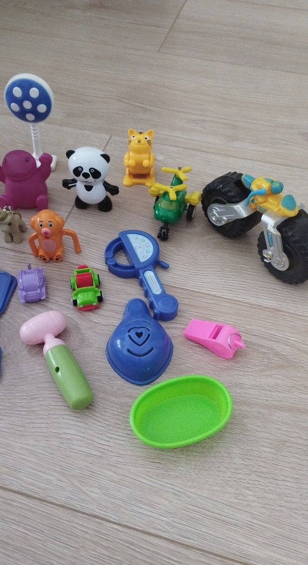 Renkli Mini Aksiyon Figürleri Seti - Görsel 3