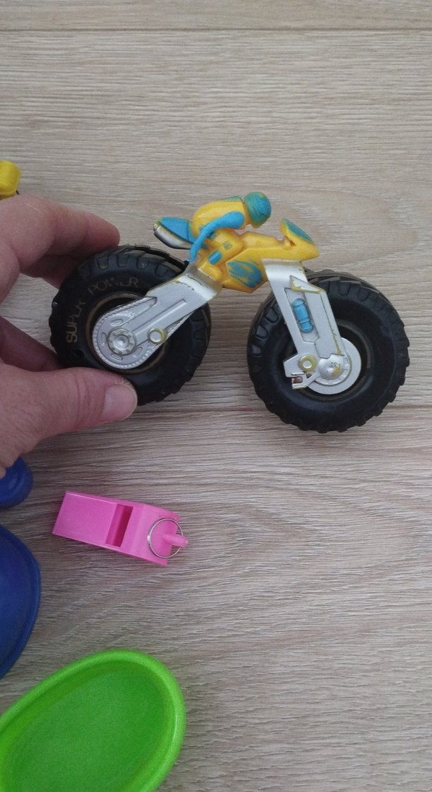 Renkli Mini Aksiyon Figürleri Seti - Görsel 5