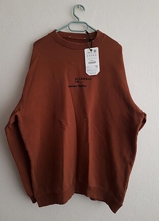 Bershka Sweatshirt