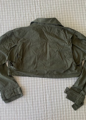 s Beden Zara haki yeşil crop kısa ceket