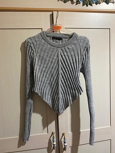 Trendyol gri crop bluz