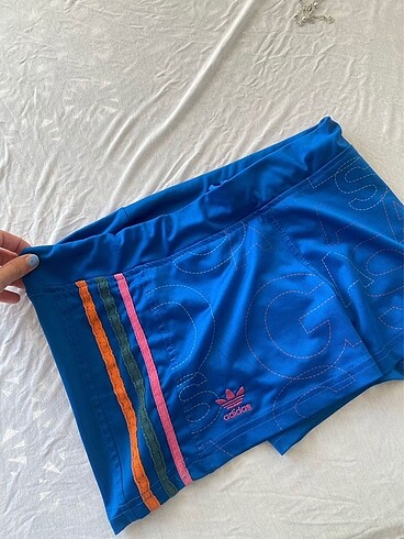 l Beden Vintage y2k adidas şort
