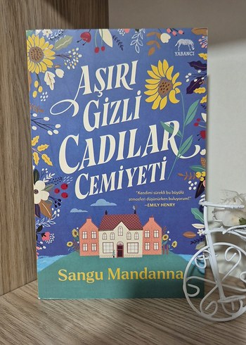 Aşırı Gizli Cadılar Cemiyeti - Sangu Mandanna