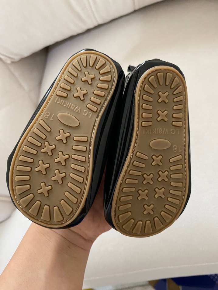 Kız Çocuk Siyah Rugan Babet Ayakkabı - Görsel 3