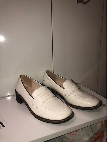 39 Beden beyaz Renk ipekyol ayakkabı