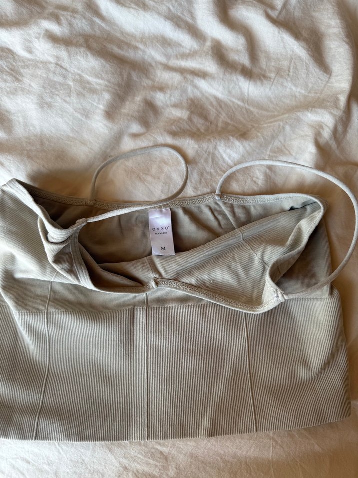 Bej Süet V Yakalı İnce Askılı Kadın Atlet - Görsel 4