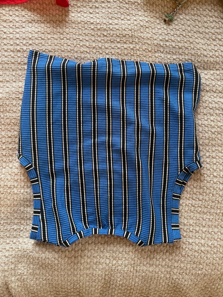 Çizgili crop - Görsel 2