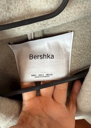 Bej Tek Düğmeli Uzun Kaban - Görsel 3