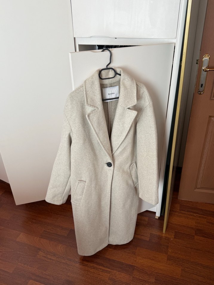 Bej Tek Düğmeli Uzun Kaban - Görsel 2