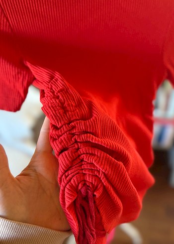 Kırmızı tişört - Görsel 3