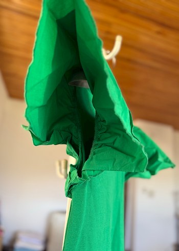 Yeşil Kısa Kollu Fırfırlı Midi Elbise - Görsel 4