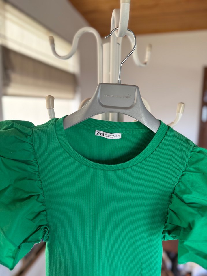 Yeşil Kısa Kollu Fırfırlı Midi Elbise - Görsel 3