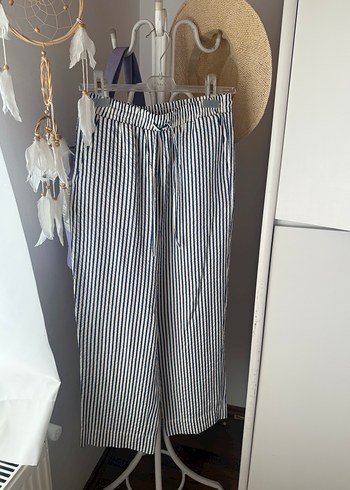 Çizgili Pilili Kadın Kumaş Pantolon