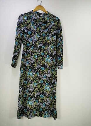 Floral desenli elbise