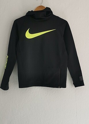 Nike sweatshirt