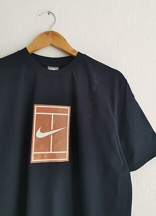 m Beden Nike tişört