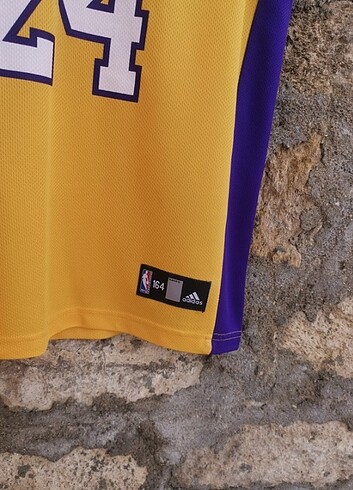 15-16 Yaş Beden sarı Renk Lakers