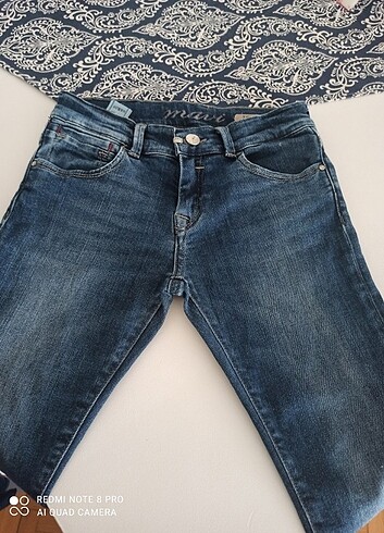 7/8 yaş mavi jeans