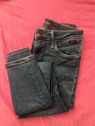 mavo jean