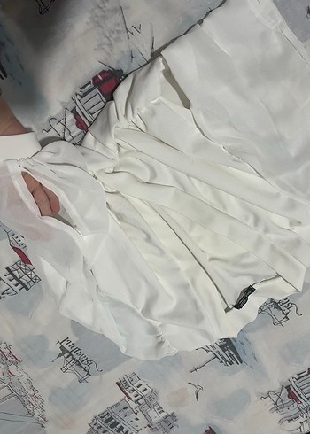 Beyaz V Yaka Drapeli Uzun Kollu Bluz - Görsel 3