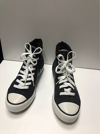 Converse süet