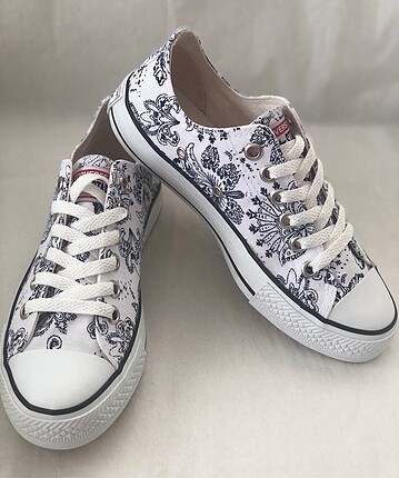 Converse all star chucktaylor yeni sezon