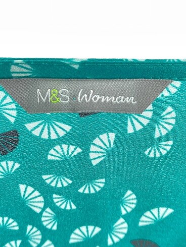 42 Beden çeşitli Renk Marks & Spencer Bluz %70 İndirimli.