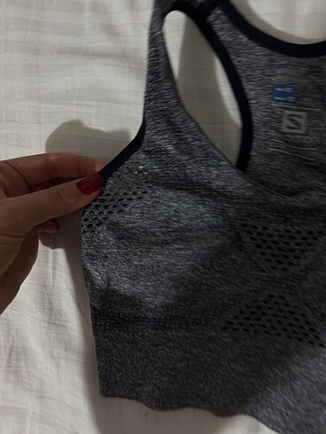 Urban Outfitters Sporcu üstü