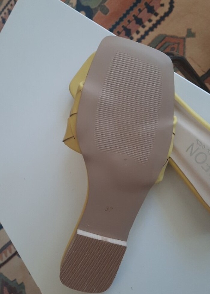 Kadın terlik - Görsel 3