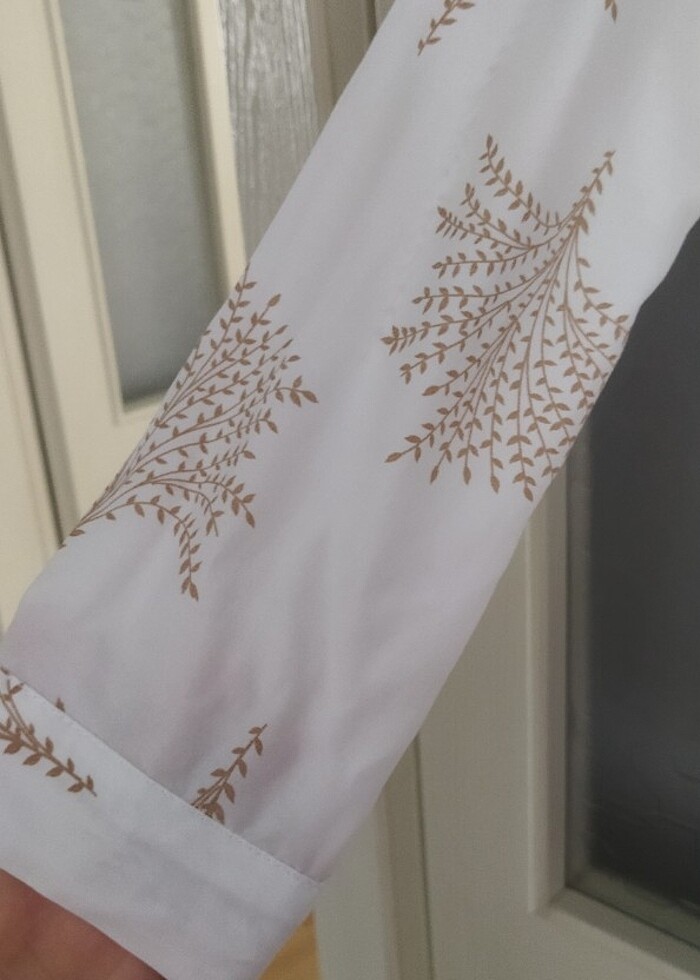 Bayan gömlek desenli beyaz - Görsel 2