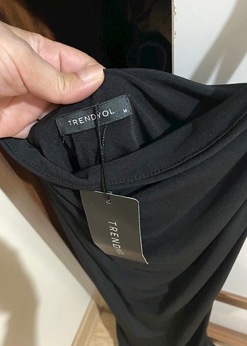 38 Beden Siyah askılı elbise