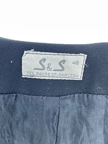 40 Beden lacivert Renk PreLoved Blazer %70 İndirimli.